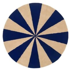 Ferm LIVING Arch Tuftattu Matto, Iso, Sininen - Luonnonvalkoinen