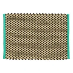 HAY Ovimatto, Hiekka